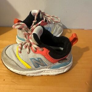 New balance 997H Toddler size 5